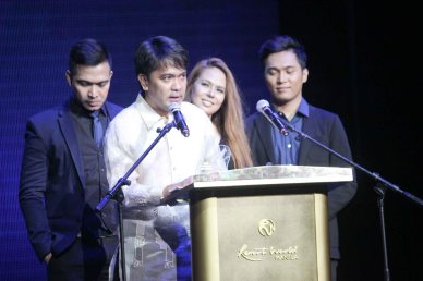 Andy Alvis (ABE PAKALALE) ties with Edward (TALDAWA) for Best Regional Recording. The 27th Awit Awards was held at the Newport Performing Arts Theater, Resort’s World Manila last December 12, 2014. Photo by Jude Bautista 