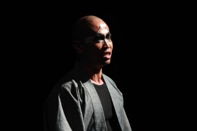 Renante Bustamante (Duke ng Albanya). Studio Connection’s HARING LEAR can be seen at the CSB SDA Theater from February 27 to March 8, 2015. HARING LEAR is also part of the FRINGE MANILA Multi arts festival. Photo by Jude Bautista